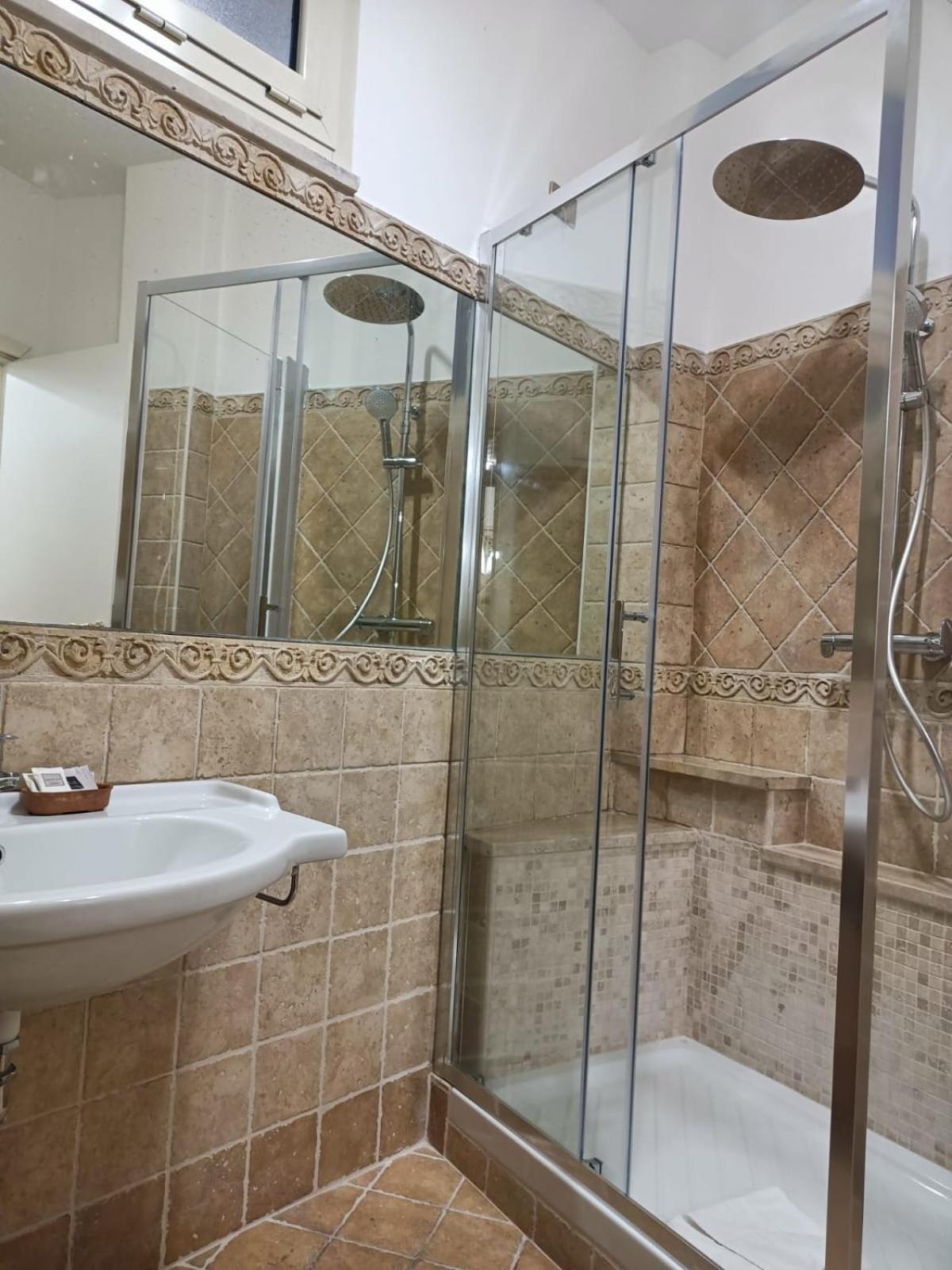 Rione Monti & Cavour Apartment Roma Exterior foto